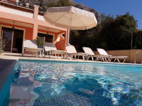  6 Emerald Bay  Корфу